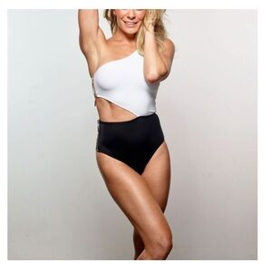 NWT OYE Kim Zipper Detail One Shoulder Swimsuit Sz S